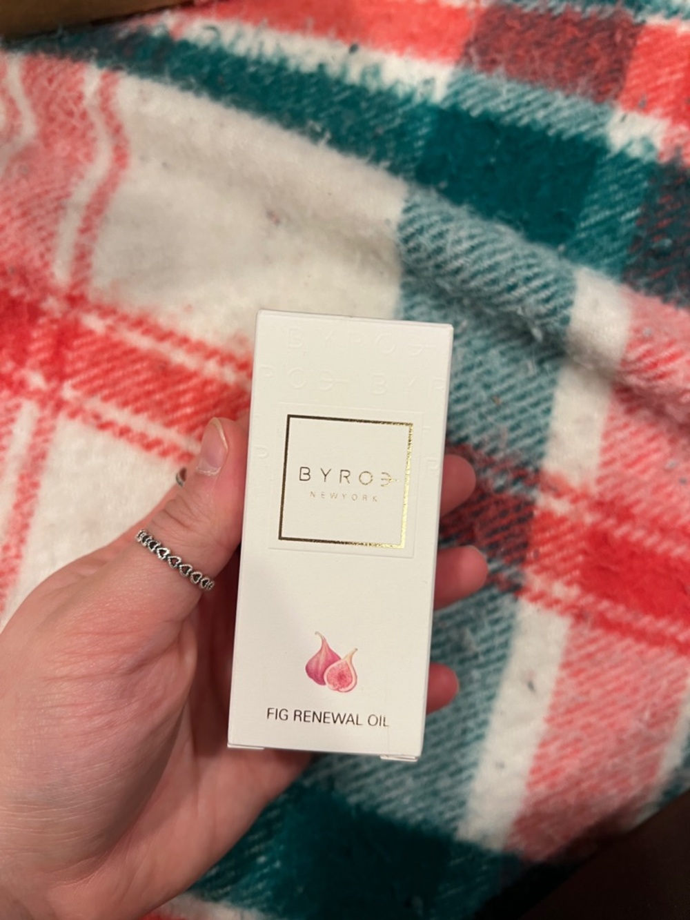 ROE White and Pink Fig Renewal Face Oil Box